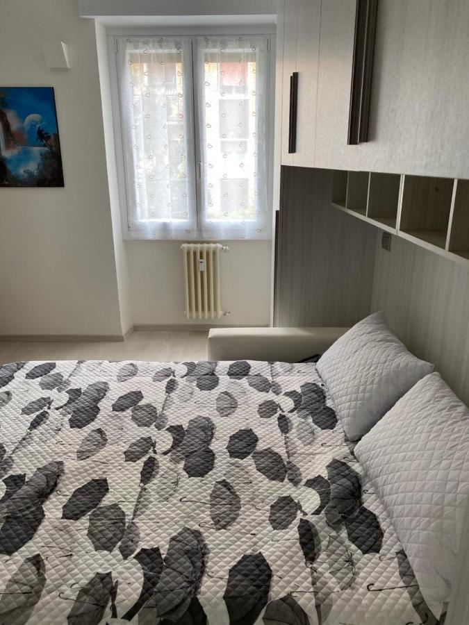 First Home Милан Экстерьер фото