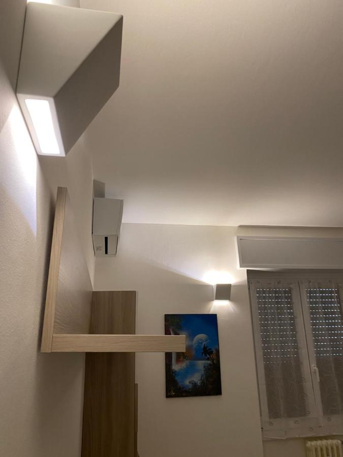 First Home Милан Экстерьер фото